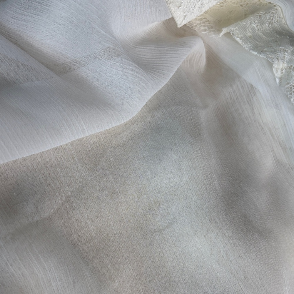 Chic Sheer Lace White Robe Small 36” pit to pit coquettegirl Festival Feminine - Picture 4 of 7